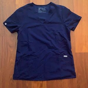 FIGS casma scrub top